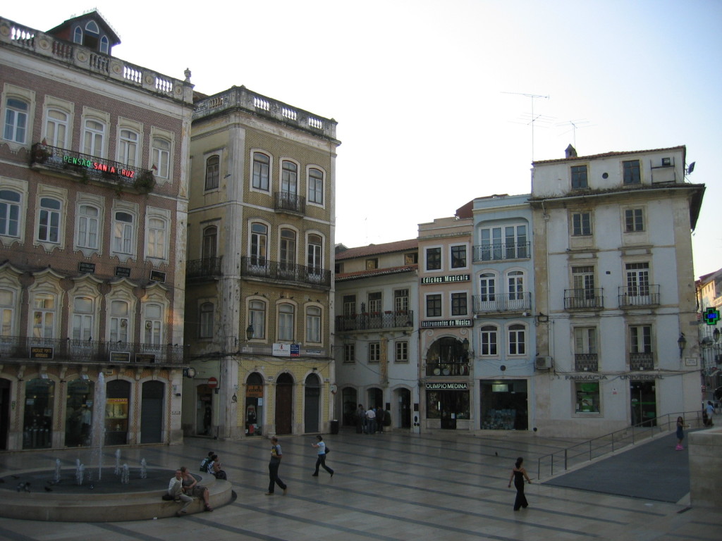 Praca Oito de Maio - Coimbra