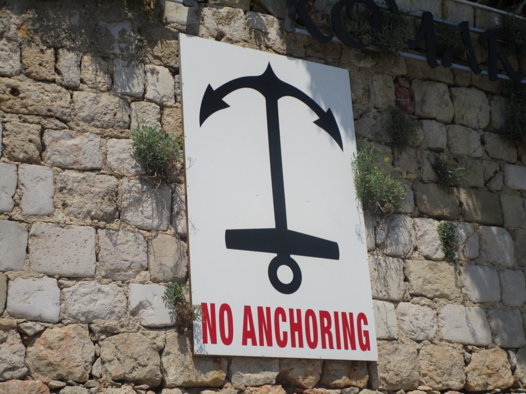 No anchoring